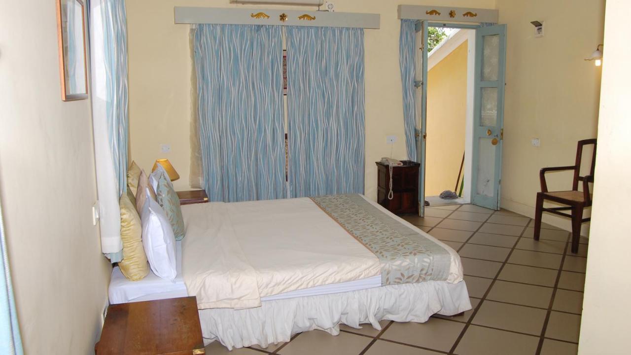 Hotel Du Parc Pondicherry Exterior photo